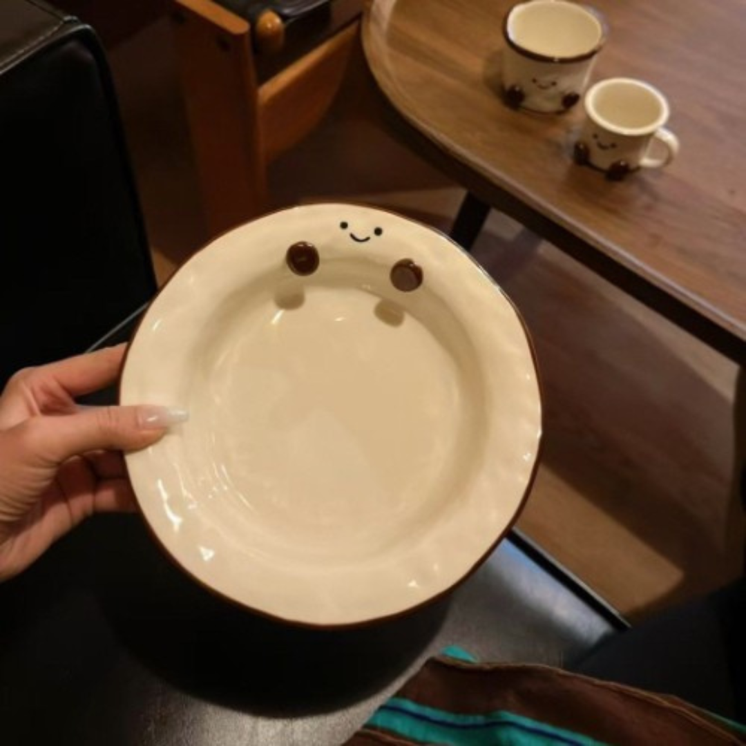 Smiley Choco Legs Ceramic Collection