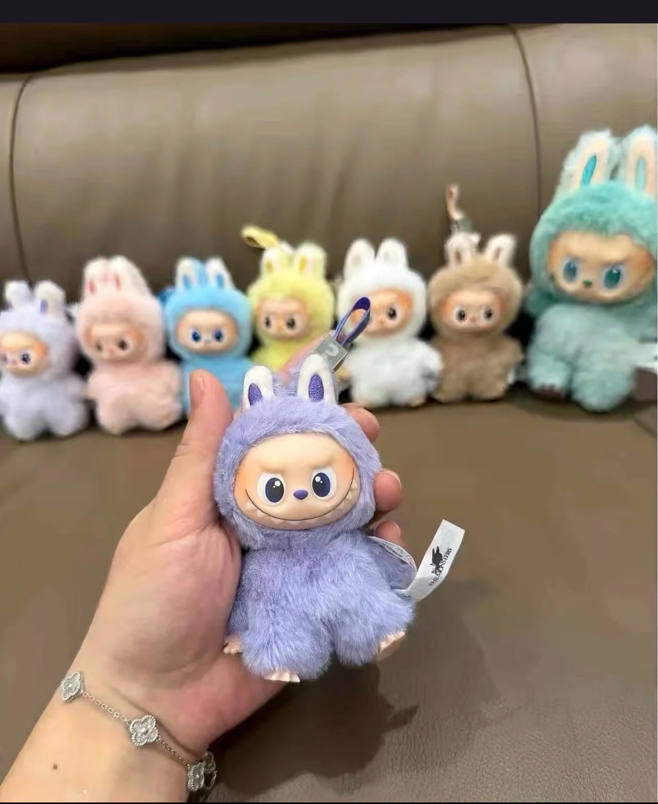 Labubu Pin For Love A-M