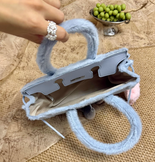 Classic Cloud Blue Pluffy BK Bag