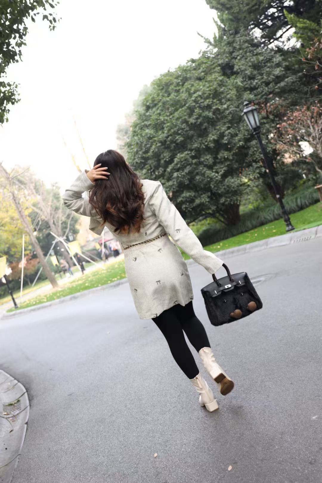 Classic Noir Fluff BK Bag