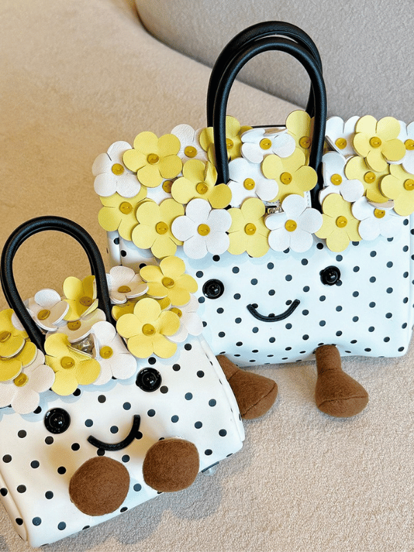 Petite Daisy Dot Fluff BK Bag