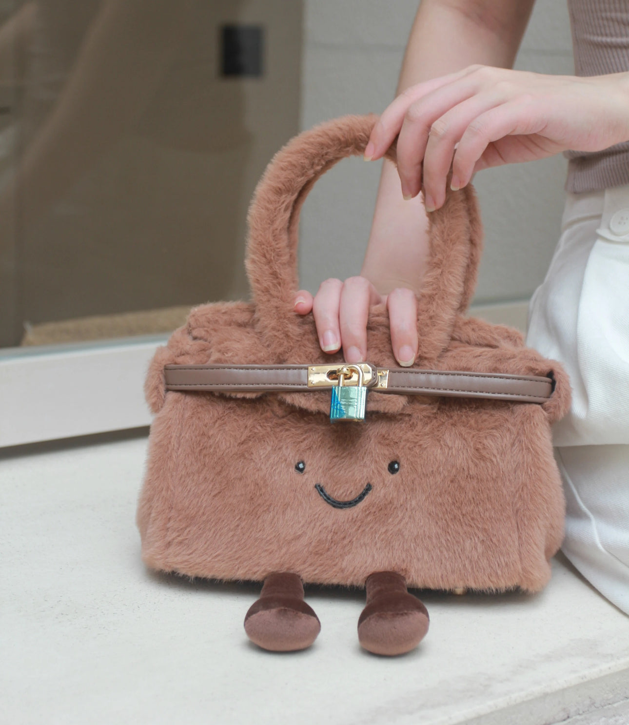 Classic Cocoa Brown Pluffy BK Bag