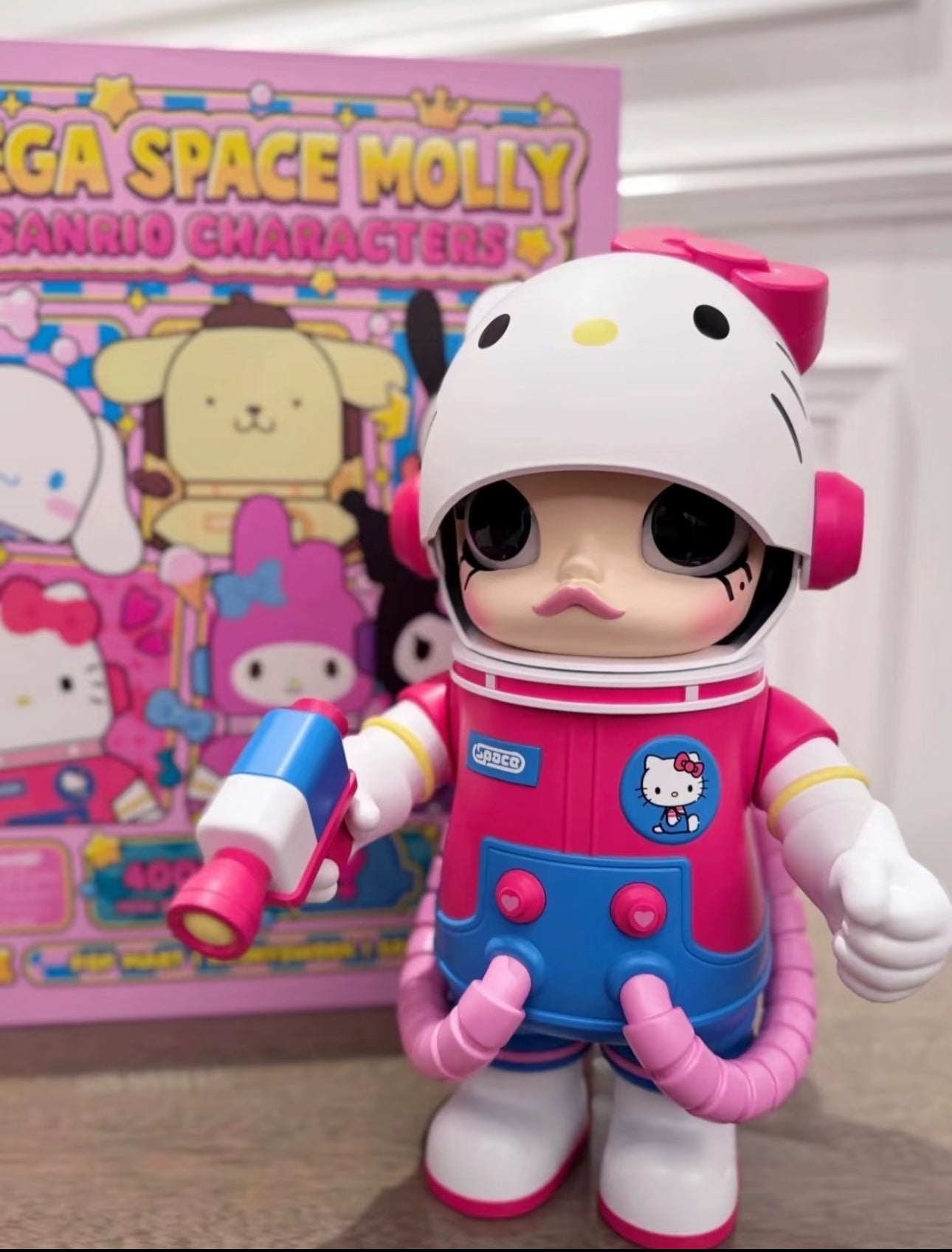 MEGA SPACE MOLLY 400% Hello Kitty and Friends Series