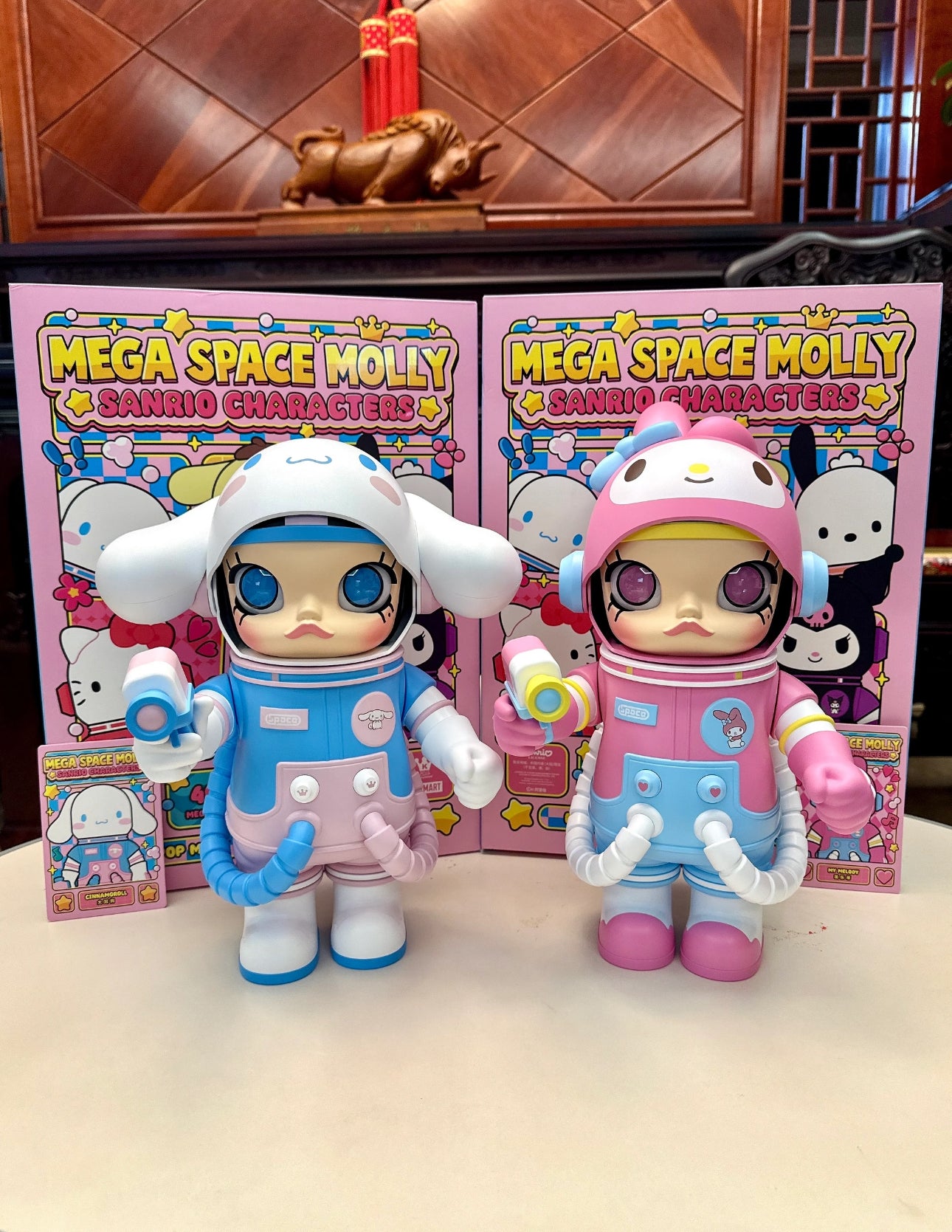 MEGA SPACE MOLLY 400% Hello Kitty and Friends Series