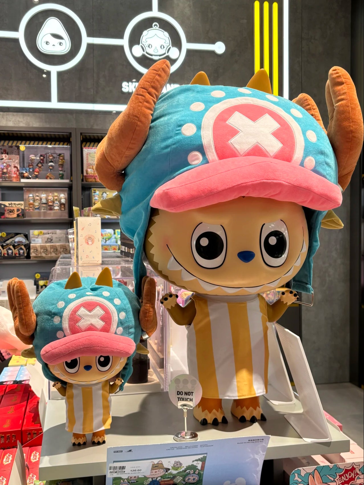 MEGA LABUBU 400% TONY TONY CHOPPER