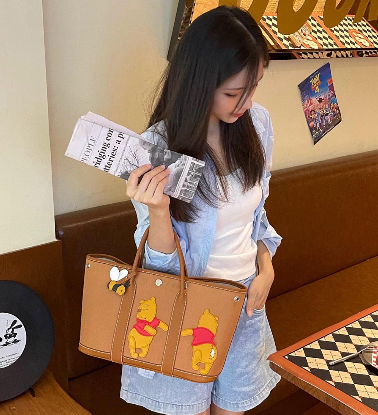 Classic Honeybear Sole Bag