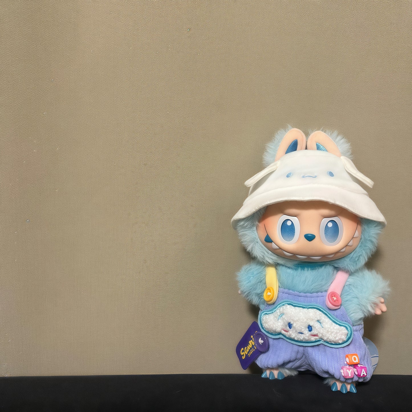 Labubu Cartoon Friends Outfit