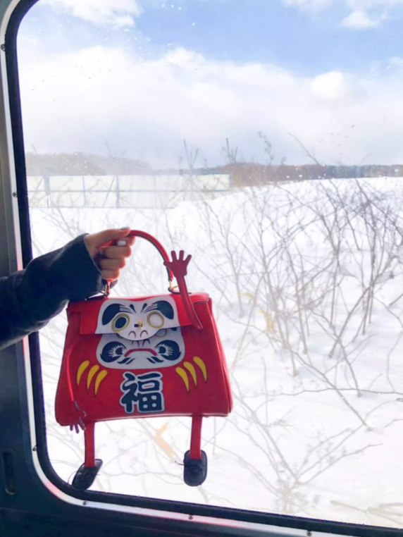 Fortune Daruma Muse Bag