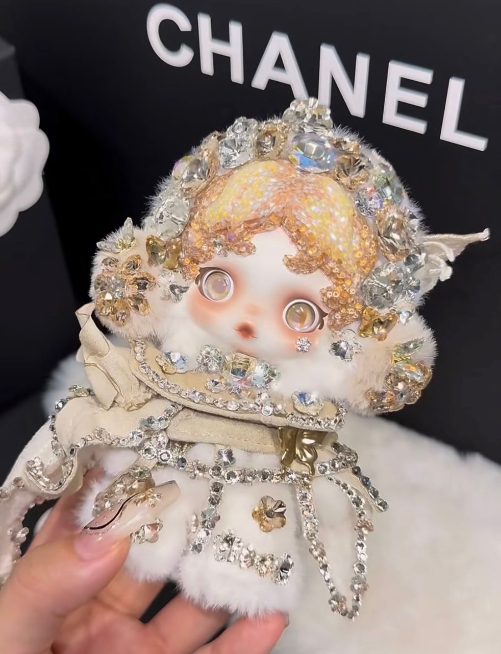 Authentic Pop Mart Skullpanda Golden Elegance – Handmade Swarovski Crystal Plush Pendant