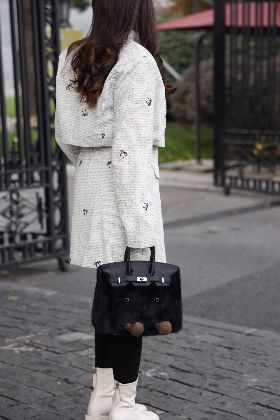 Classic Noir Fluff BK Bag