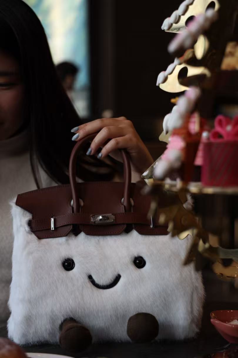 Classic Snowdrop Fluff BK Bag