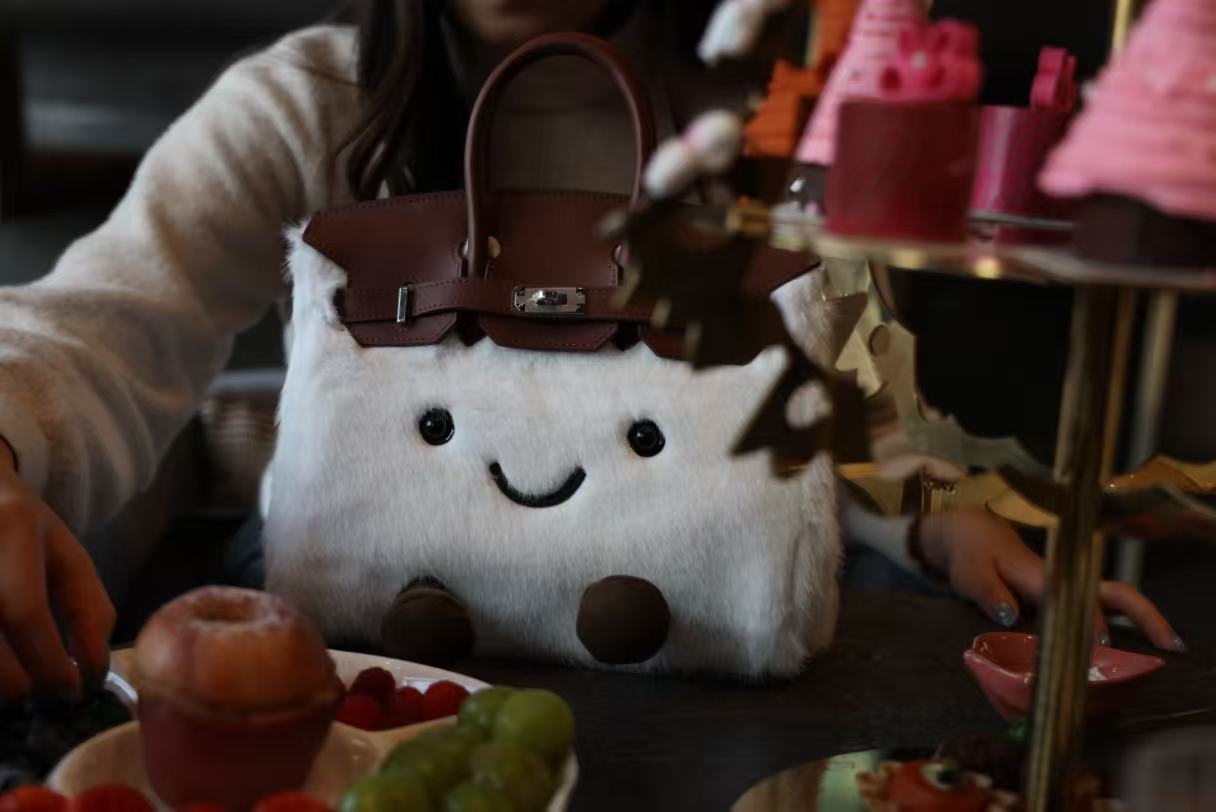 Classic Snowdrop Fluff BK Bag